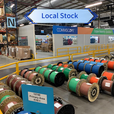 สายเคเบิลเครือข่าย Category 6 U/UTP พร้อมตัวนำแข็งขนาด 24AWG จำนวน 4 คู่ และความยาว 305 เมตร สำหรับการส่งข้อมูลความเร็วสูง