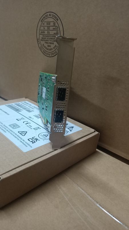 MCX512A-ACAT Mellanox Connectx 5 พอร์ตคู่ 10 25gbe Sfp28 EN การ์ดอะแดปเตอร์ PCIe 3.0 X8